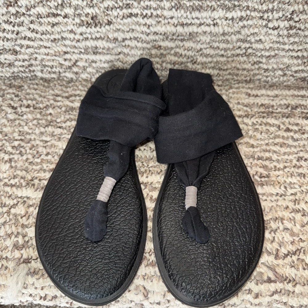 Black Sanuk Yoga Sling Sandals